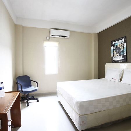 Reddoorz Near Cilandak Town Square Hotel Jakarta Ngoại thất bức ảnh