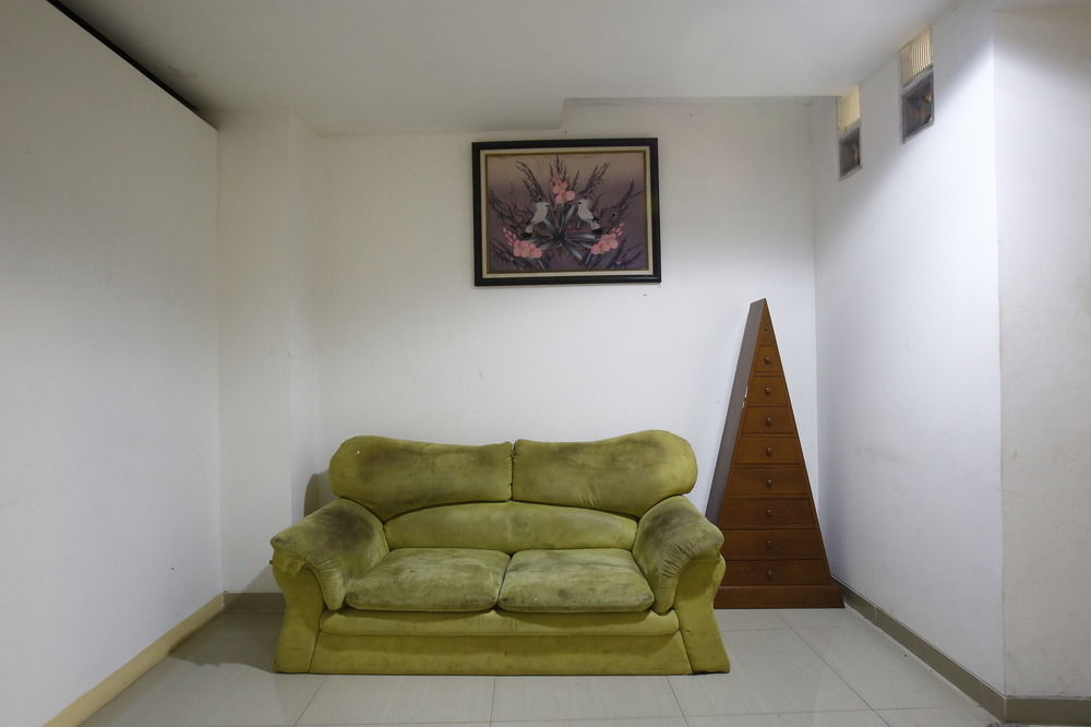 Reddoorz Near Cilandak Town Square Hotel Jakarta Ngoại thất bức ảnh