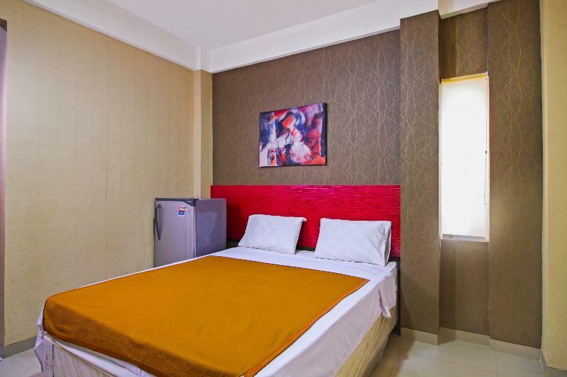 Reddoorz Near Cilandak Town Square Hotel Jakarta Ngoại thất bức ảnh